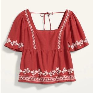 Old Navy Flutter-Sleeve Smocked Embroidery Swing Blouse
